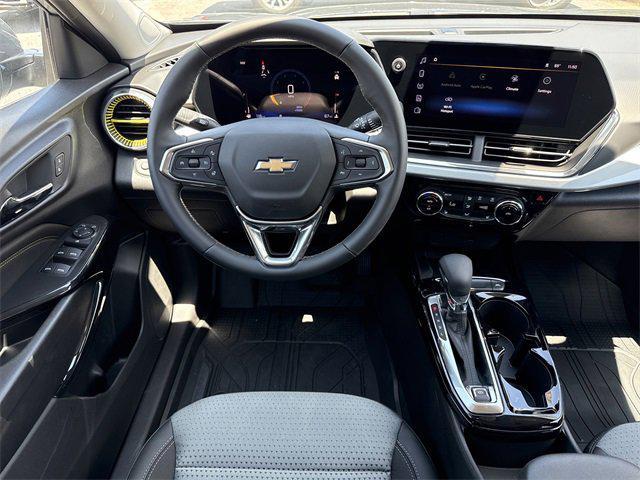 new 2025 Chevrolet Trax car