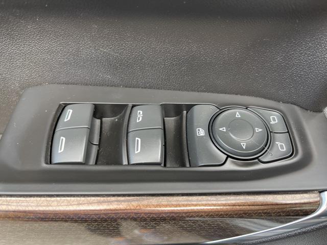 used 2021 Chevrolet Silverado 1500 car, priced at $32,988