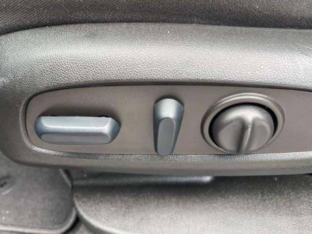 used 2022 Chevrolet Equinox car, priced at $21,988