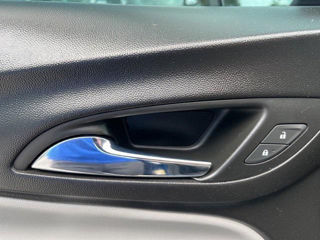 used 2022 Chevrolet Equinox car, priced at $21,988