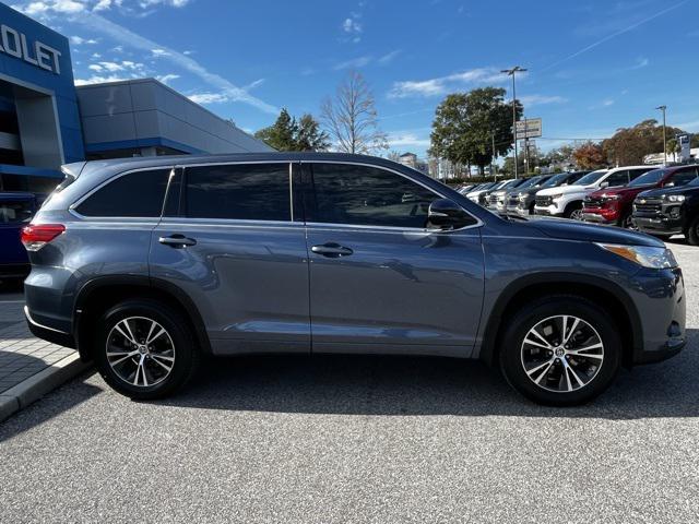 used 2018 Toyota Highlander car, priced at $23,988