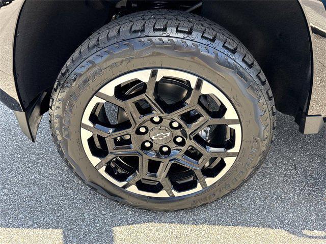 new 2026 Chevrolet Colorado car, priced at $45,327