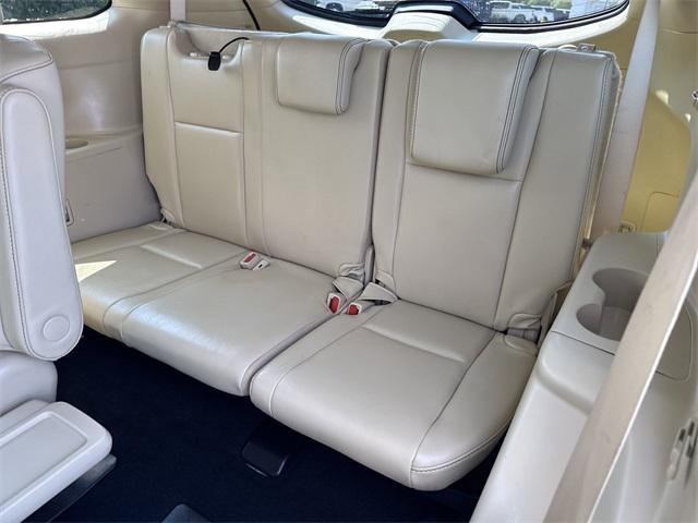 used 2018 Toyota Highlander car, priced at $29,302