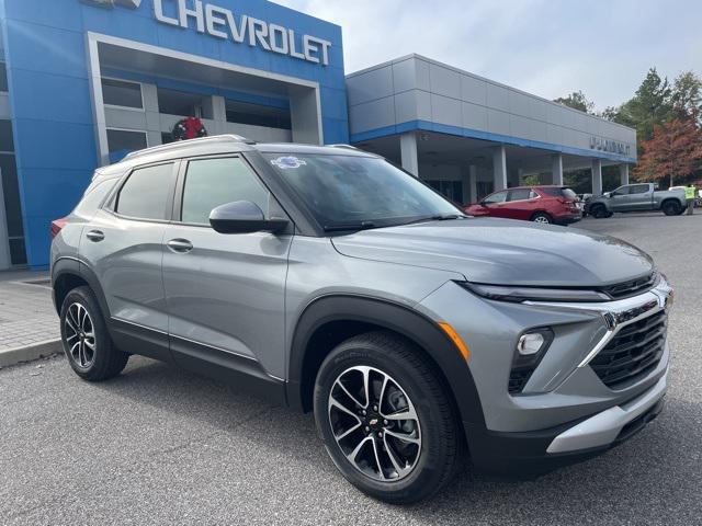 new 2025 Chevrolet TrailBlazer car, priced at $25,415