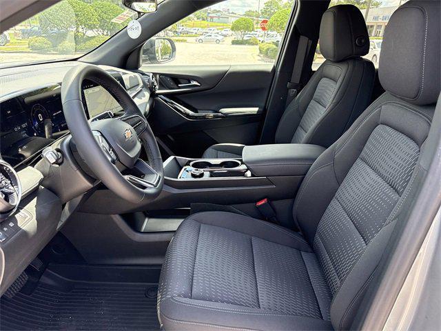 new 2026 Chevrolet Equinox car, priced at $29,531