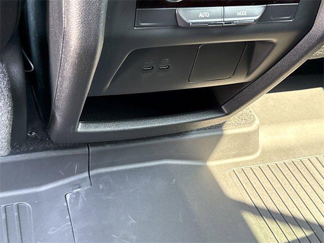 new 2026 Chevrolet Traverse car, priced at $38,889