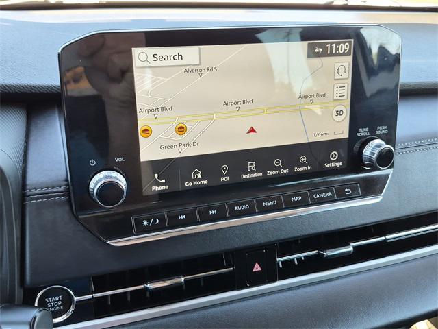 used 2023 Mitsubishi Outlander car, priced at $24,226