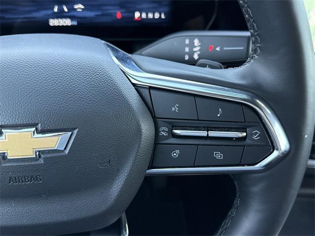 used 2025 Chevrolet Equinox car, priced at $29,886