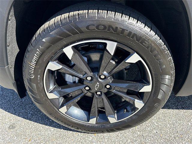 new 2026 Chevrolet Equinox car, priced at $32,798