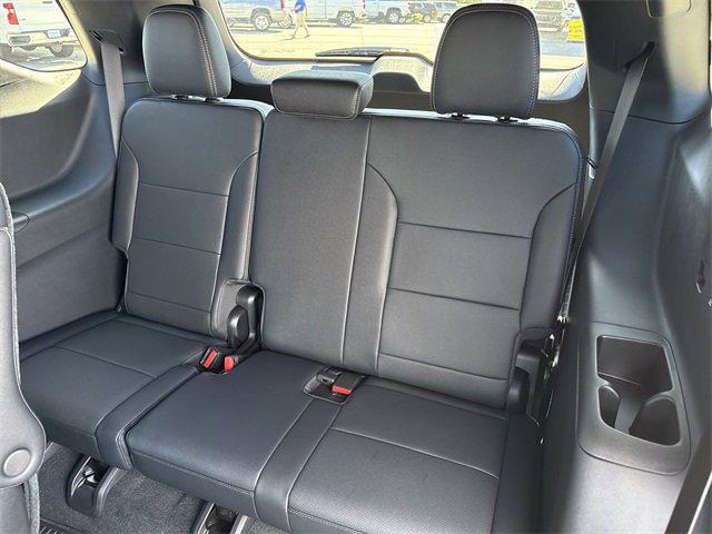 new 2026 Chevrolet Traverse car, priced at $55,324