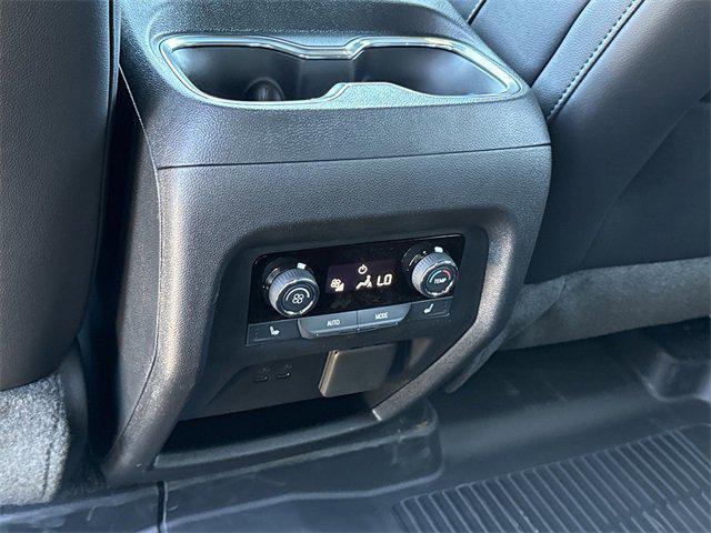 new 2026 Chevrolet Traverse car, priced at $55,324