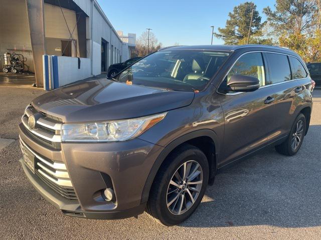 used 2019 Toyota Highlander car, priced at $27,988