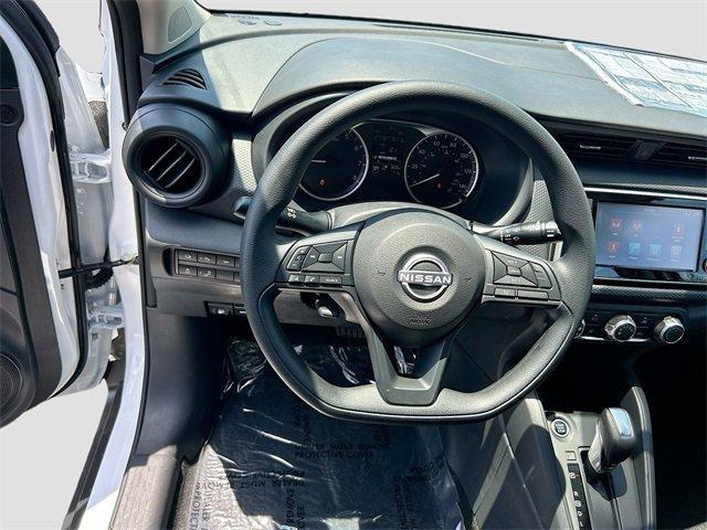 new 2025 Nissan Kicks Play car, priced at $23,760