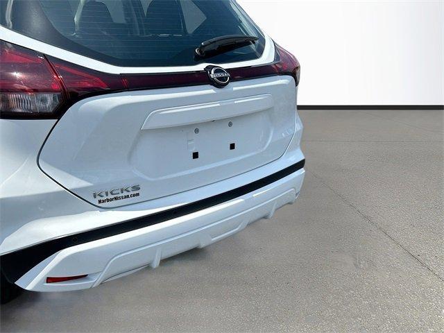 new 2025 Nissan Kicks Play car, priced at $23,760