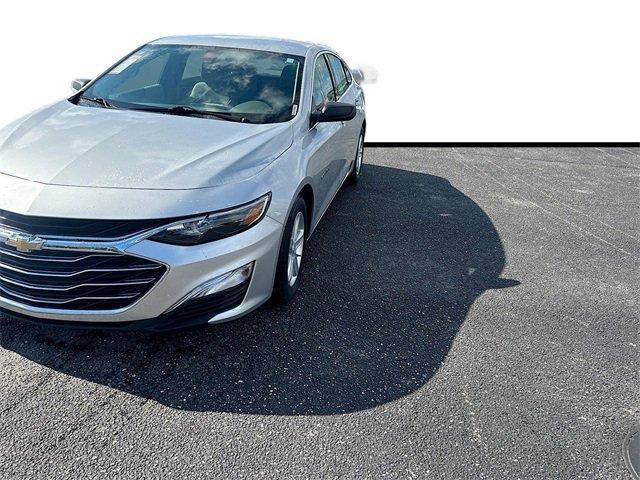 used 2019 Chevrolet Malibu car, priced at $16,999