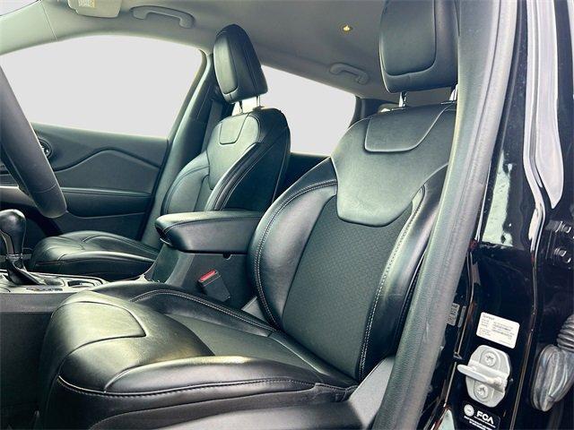 used 2021 Jeep Cherokee car, priced at $18,995