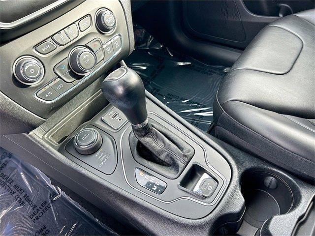 used 2021 Jeep Cherokee car, priced at $18,995