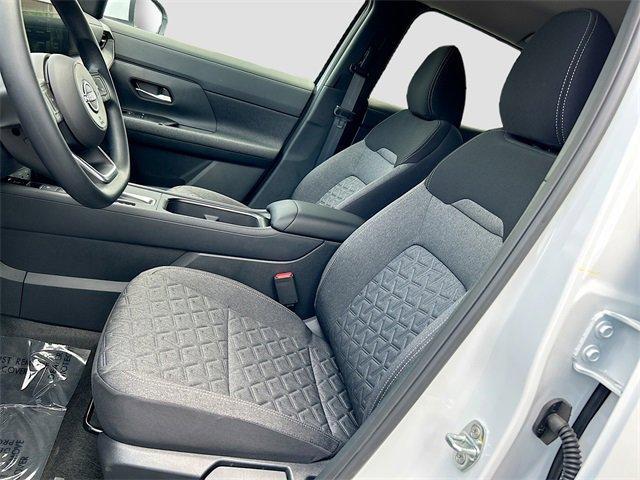 new 2025 Nissan Kicks car, priced at $25,595