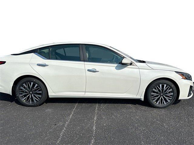 new 2024 Nissan Altima car, priced at $31,930