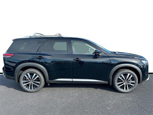 new 2024 Nissan Pathfinder car, priced at $53,125