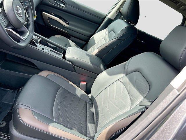 new 2025 Nissan Pathfinder car, priced at $42,356