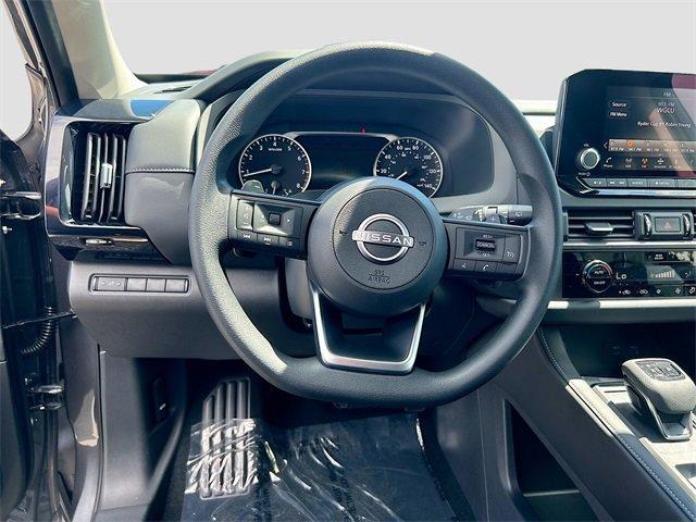 new 2025 Nissan Pathfinder car, priced at $35,161