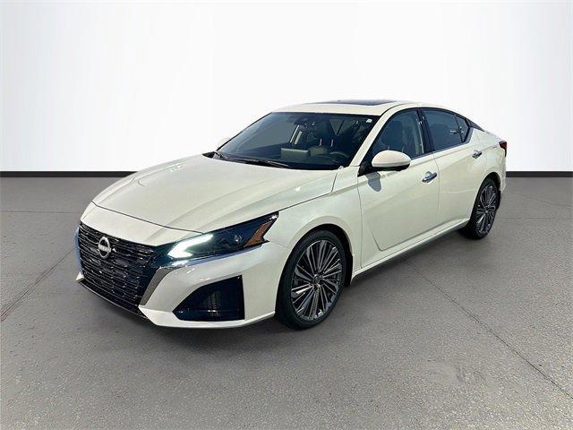 new 2025 Nissan Altima car, priced at $32,785