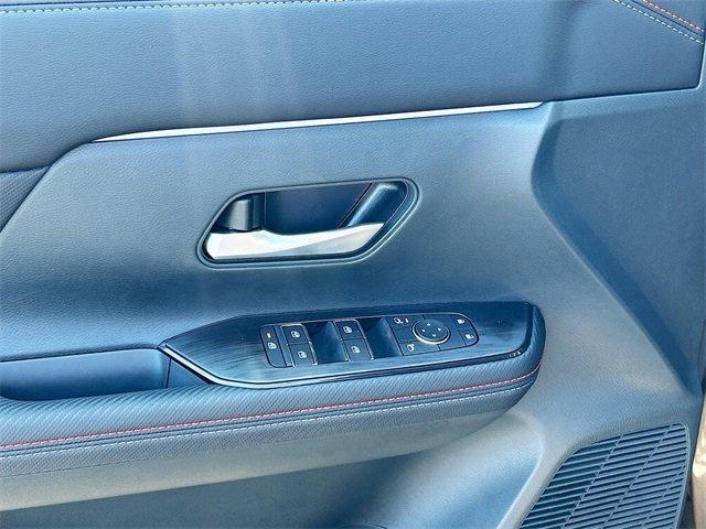 new 2025 Nissan Kicks car, priced at $26,464