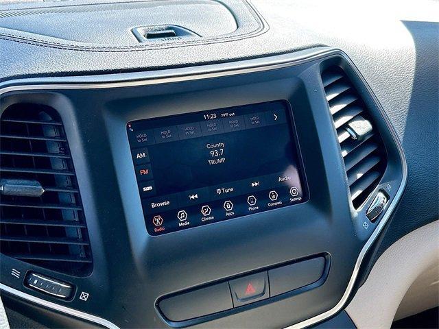 used 2019 Jeep Cherokee car, priced at $10,990