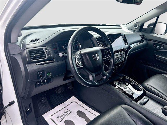 used 2022 Honda Pilot car, priced at $35,990