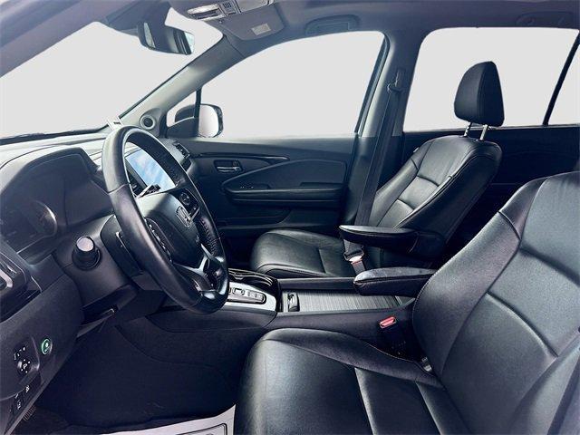 used 2022 Honda Pilot car, priced at $35,990