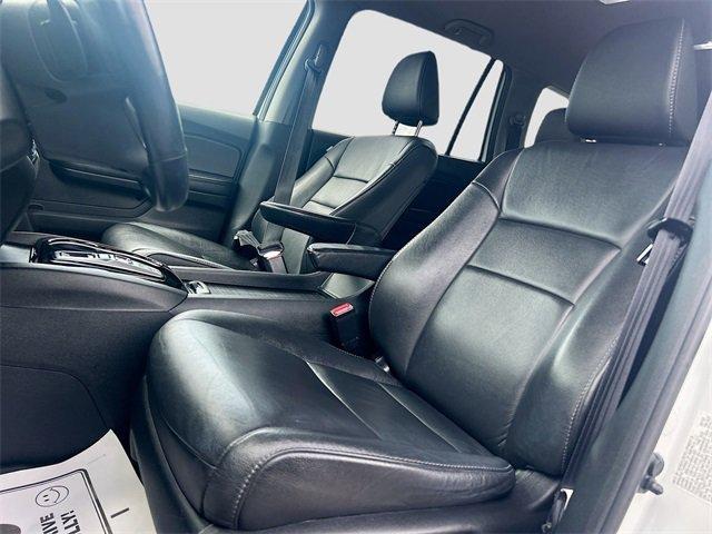 used 2022 Honda Pilot car, priced at $35,990
