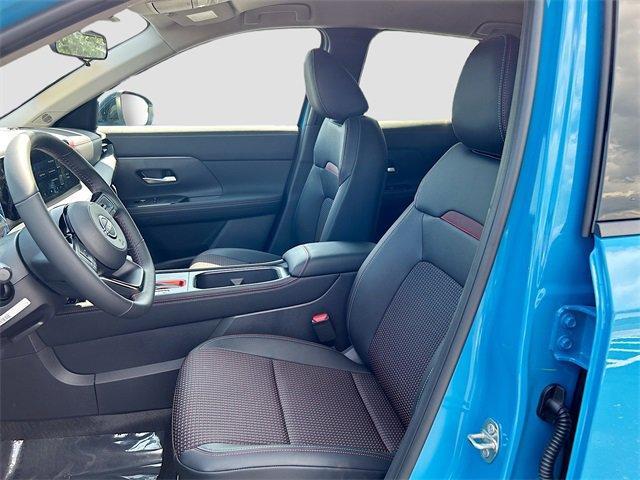 new 2025 Nissan Kicks car, priced at $29,970