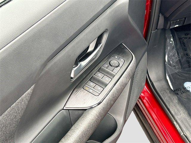 new 2025 Nissan Kicks car, priced at $26,020