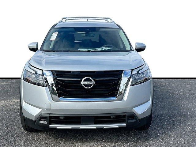 new 2025 Nissan Pathfinder car, priced at $45,610