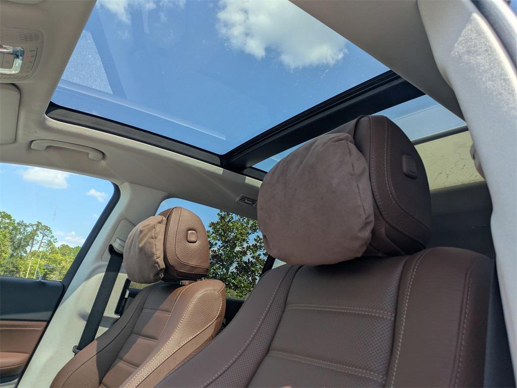 new 2026 Mercedes-Benz GLS 450 car, priced at $107,560