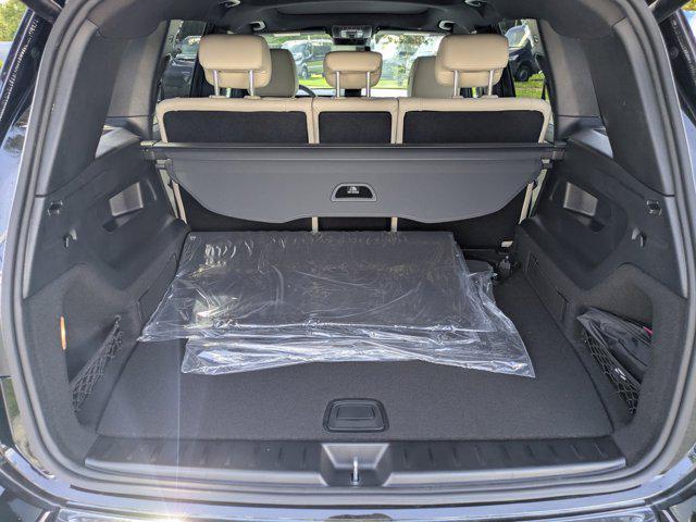 new 2025 Mercedes-Benz GLB 250 car, priced at $57,945
