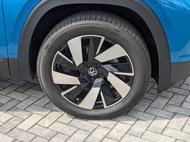 used 2024 Volkswagen Atlas Cross Sport car, priced at $34,997