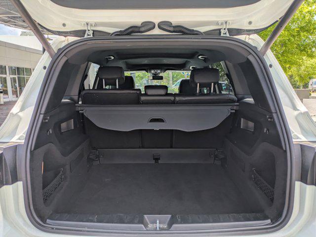 used 2020 Mercedes-Benz GLB 250 car, priced at $24,320