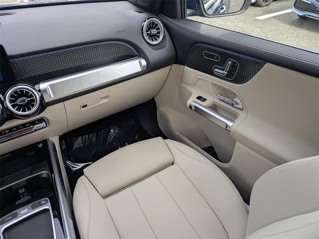 used 2025 Mercedes-Benz GLB 250 car, priced at $37,933