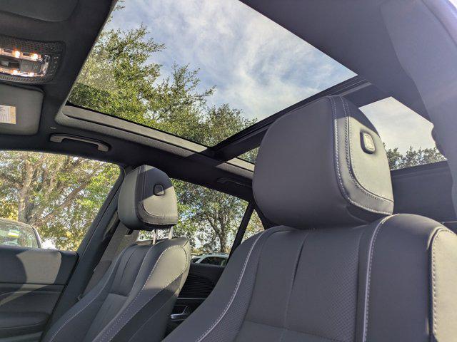 new 2026 Mercedes-Benz GLE 450 car, priced at $90,960