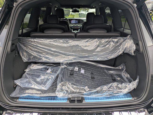 new 2025 Mercedes-Benz GLS 450 car, priced at $92,275