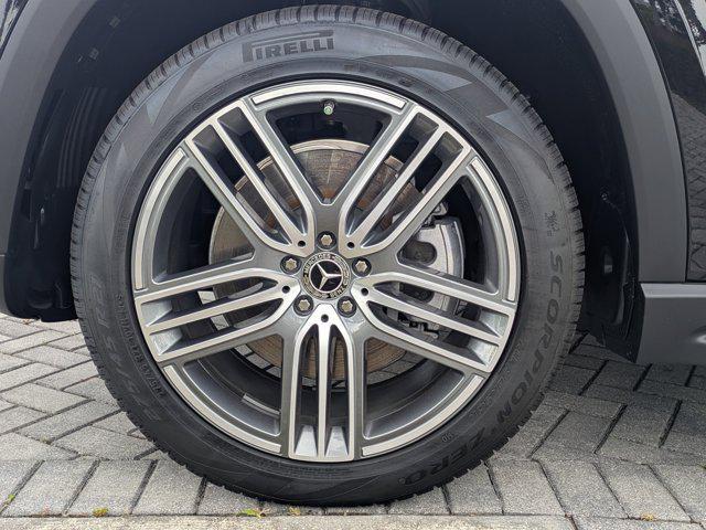 new 2025 Mercedes-Benz GLS 450 car, priced at $92,275