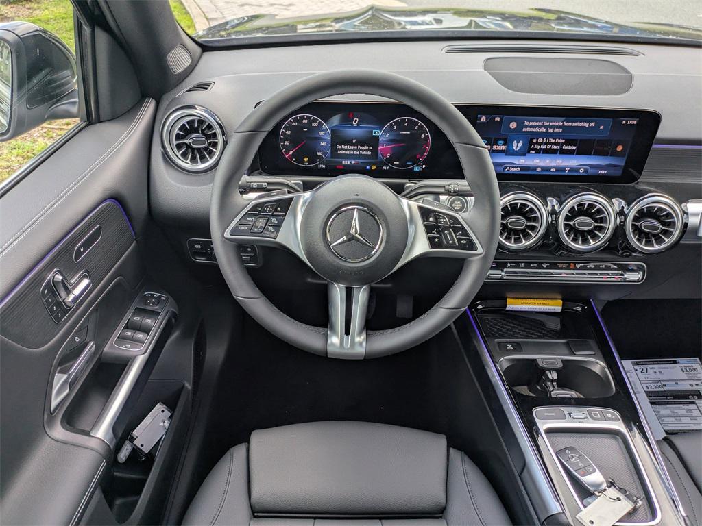 new 2026 Mercedes-Benz GLB 250 car