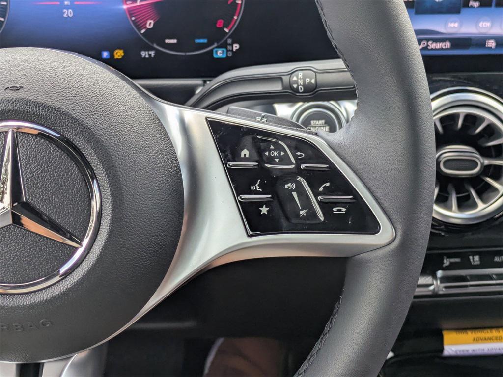 new 2026 Mercedes-Benz GLB 250 car