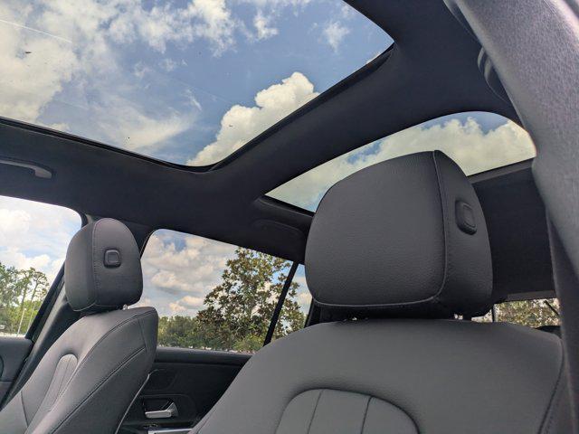 new 2026 Mercedes-Benz GLB 250 car