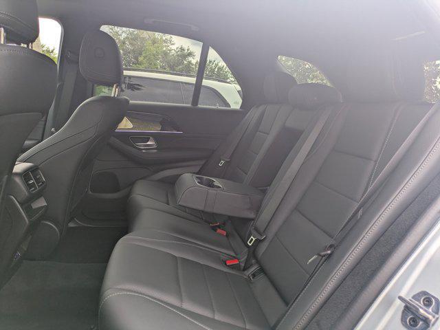 new 2025 Mercedes-Benz GLE 450 car, priced at $82,755