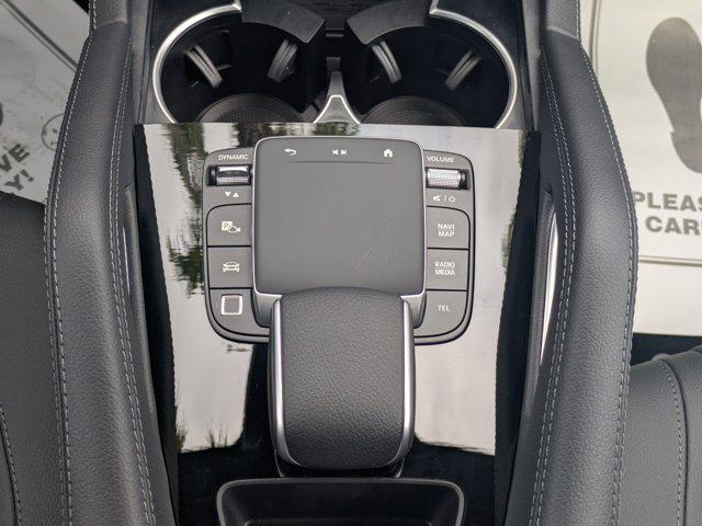 new 2025 Mercedes-Benz GLE 450 car, priced at $82,755