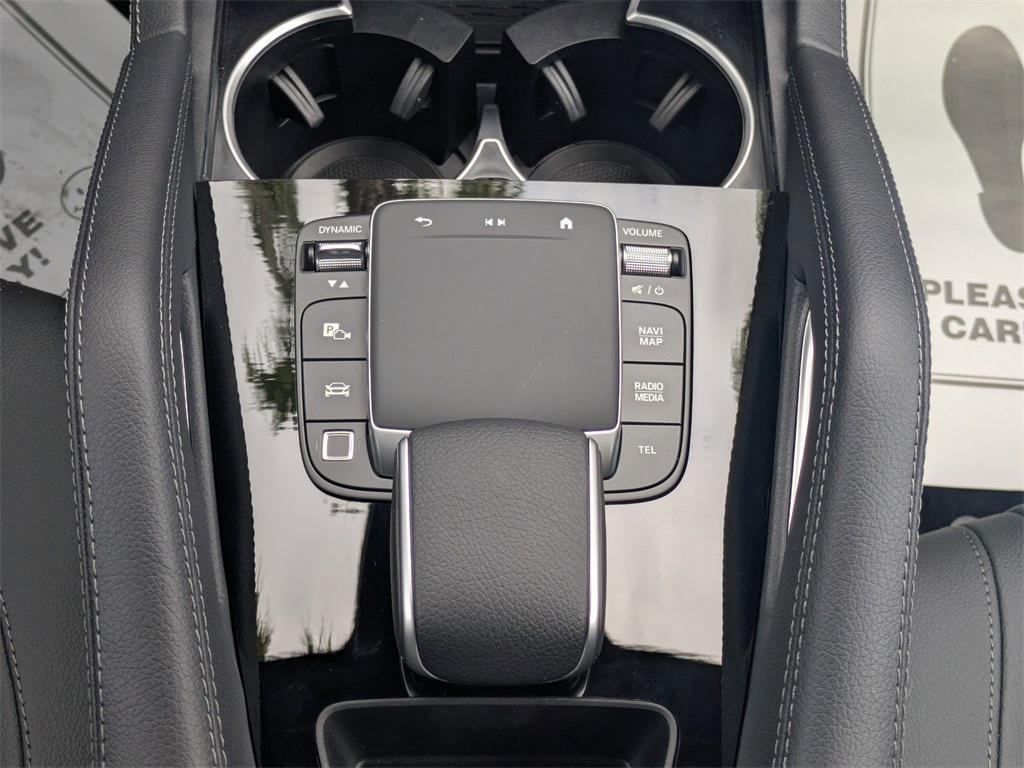 new 2025 Mercedes-Benz GLE 450 car, priced at $82,755