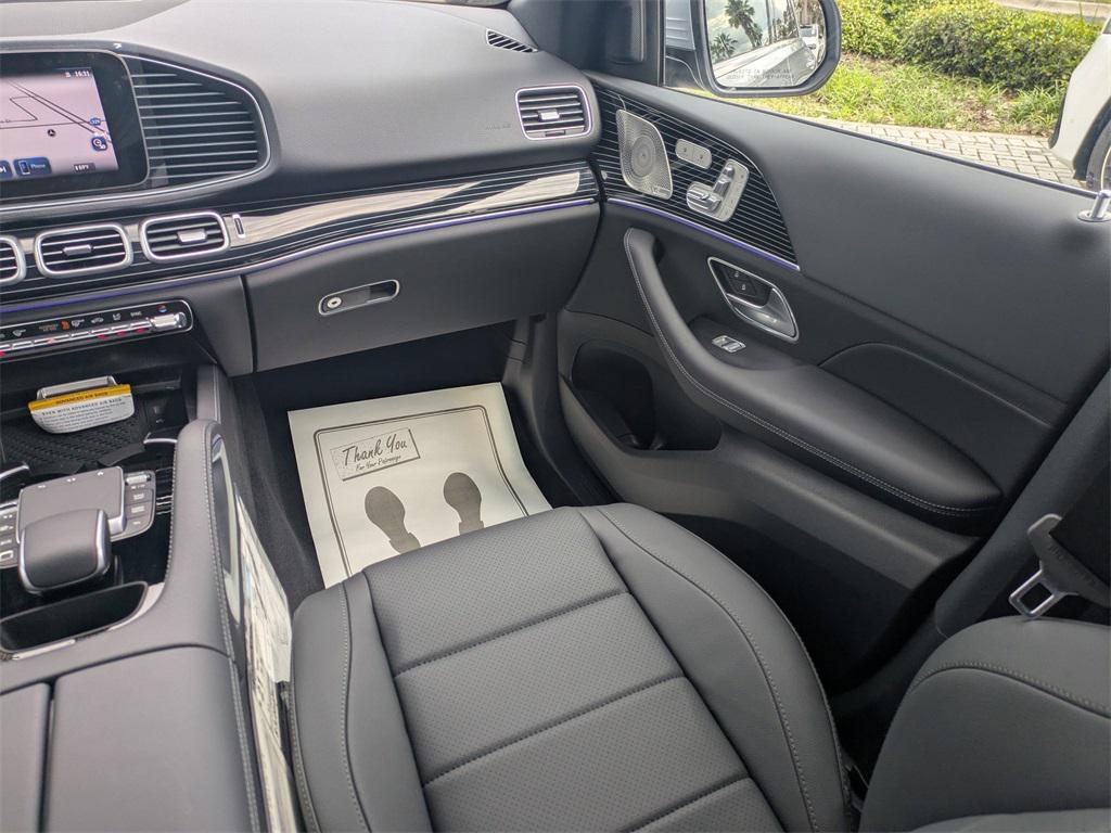 new 2025 Mercedes-Benz GLE 450 car, priced at $82,755